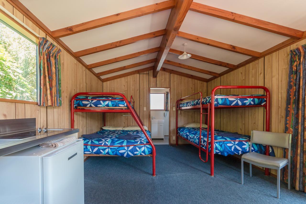 Aaron Lodge Holiday Park Dunedin Luaran gambar